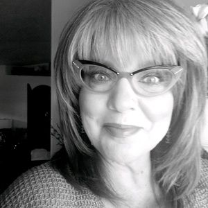 Meet your Posher, Jerilynn